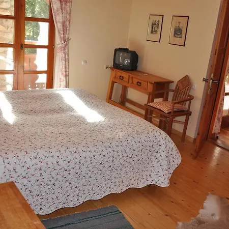 Panzió Villa Palenk Logar Valley 3*